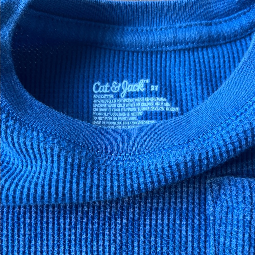 EUC cat and Jack, waffle knit short sets, blue and gold size 2T - Picture 2 of 2